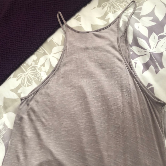 Thin light purple tank top - Picture 5 of 5